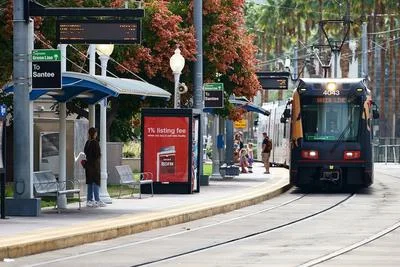 Rising Public Transit Ridership in U.S. Cities Amidst Persistent High Fuel Prices